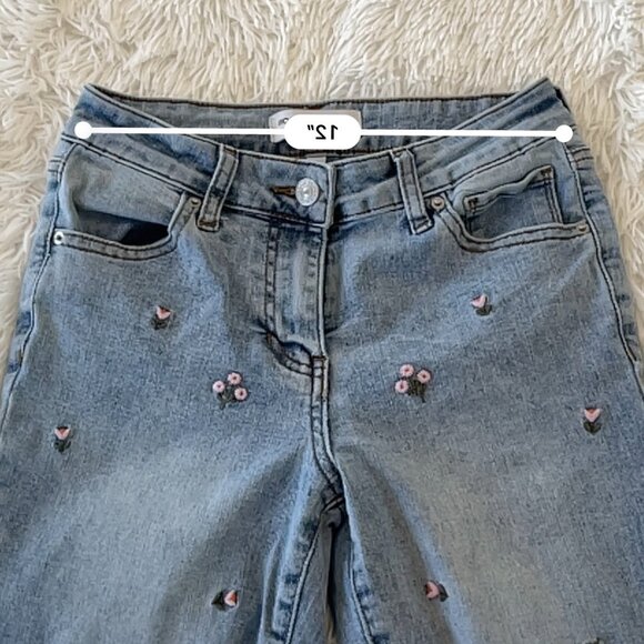Ashley Mason Boot Cut Jeans with Floral Detail Size 0/24 - Picture 6 of 11